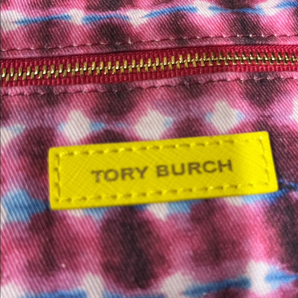 Tory Burch Pineapple Tote Bag - Picture 8 of 8